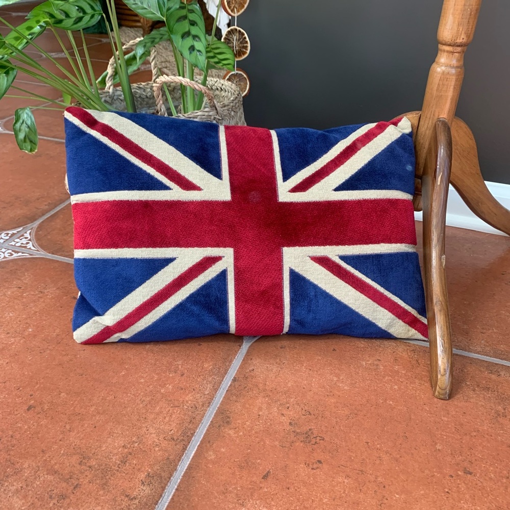 Union Jack Flag Pillow - Red, Blue, Cream